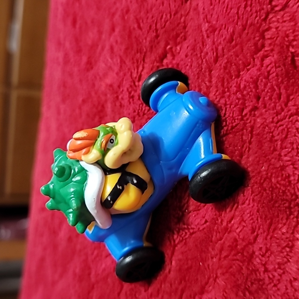 2014 McDonald's Nintendo Mario Kart Bowser Character Car McDonalds Toy